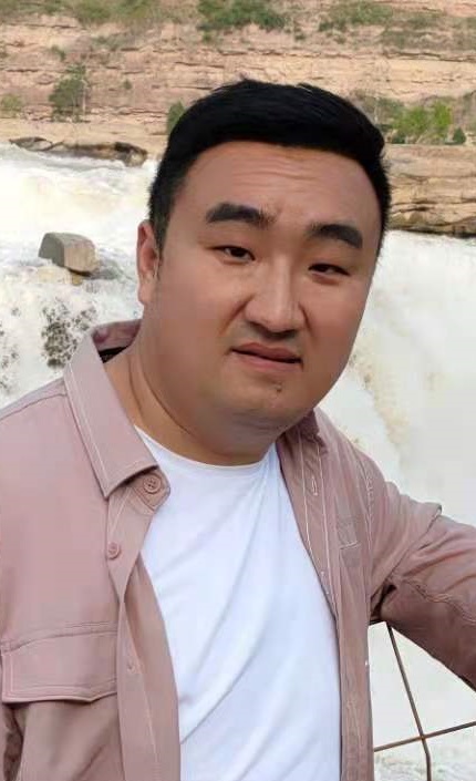王铖-河南书画家