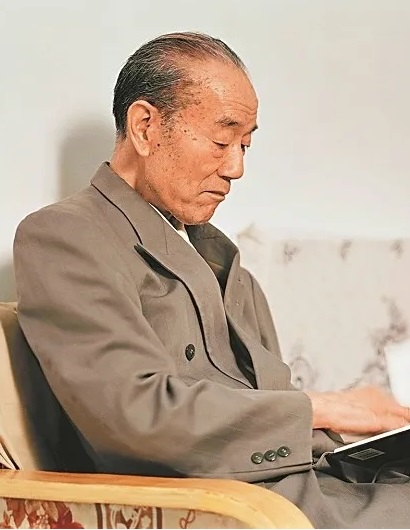段文杰-四川书画家