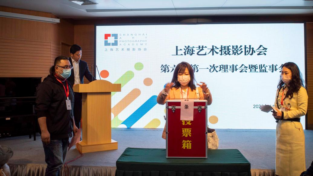 用摄影讲好中国故事
