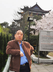 刘华震简介,刘华震作品展示,国画家刘华震